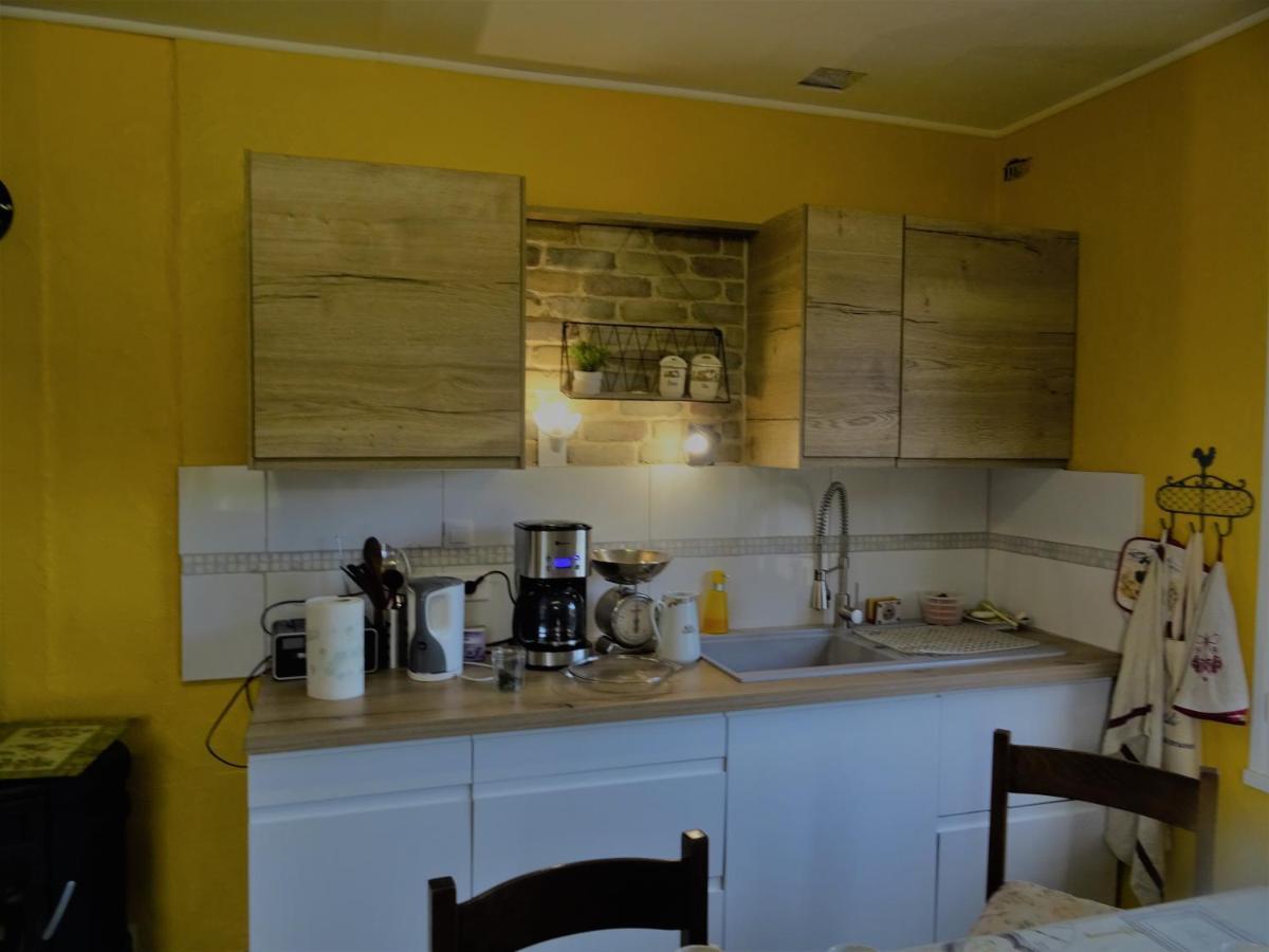 Chambre A La Ferme Chez L'Habitant Besson Exterior foto